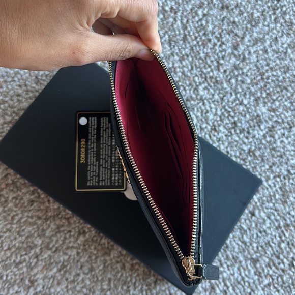 Channel Wallet - Picture 5 of 7